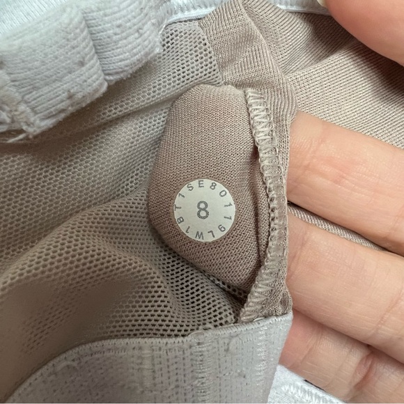 Lululemon 2 in 1 Power Y Bra Tank Top in White Size 8 - Picture 5 of 7